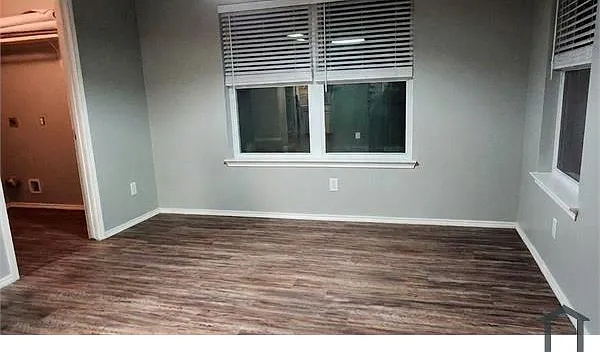 5 bed, 2946 sqft, $3,200 — Photo 2