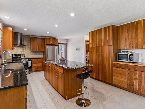 5th image of 4099 Penfield Ct S
