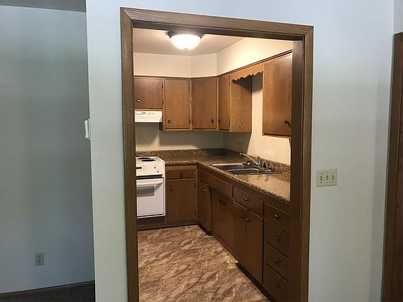 2nd image of 1225 Broadway N APT 301