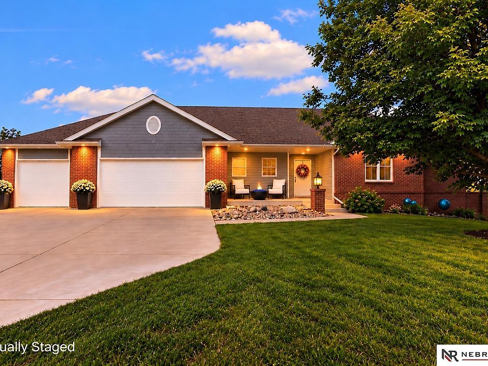 1st image of 2940 Lightwater Est