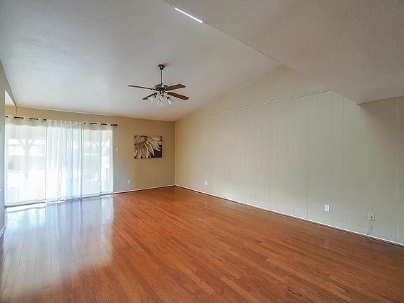 5th image of 3133 Furneaux Ln