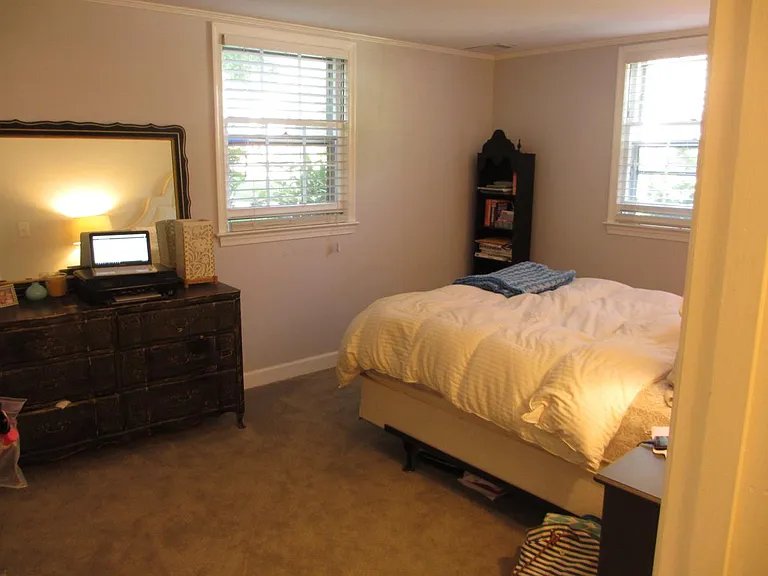 bottom floor room 4