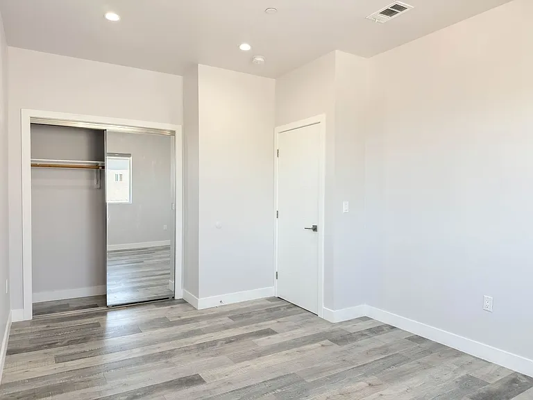 Case Townhomes — Photo 21