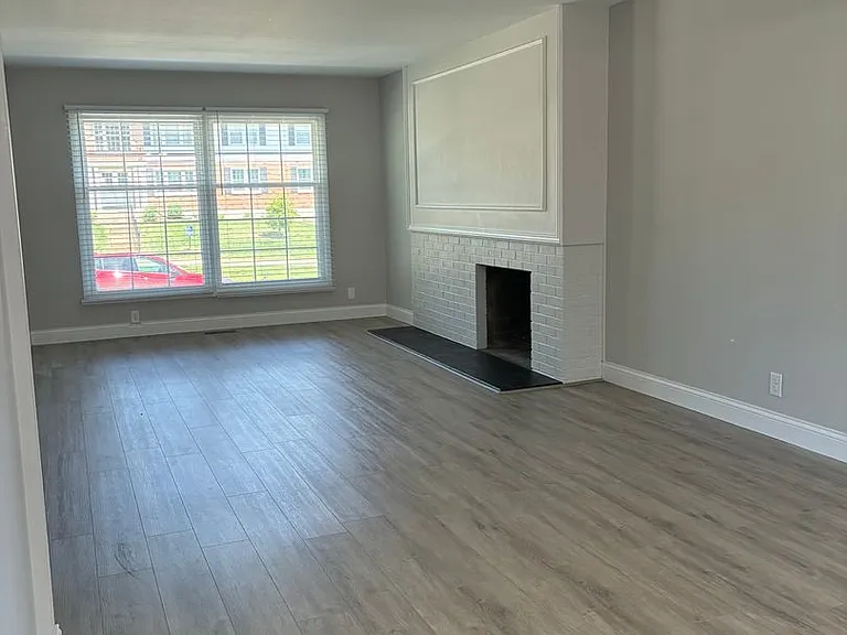502-510 Broadmoor Dr — Photo 4
