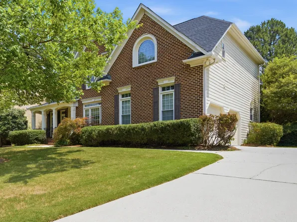 201 Ketrick Ct, Cary, NC 27519