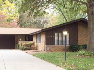 2313 S Bates Ave, Springfield, IL 62704