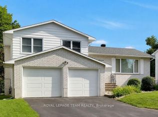 31 Ross St, Smiths Falls, ON K7A 4V7