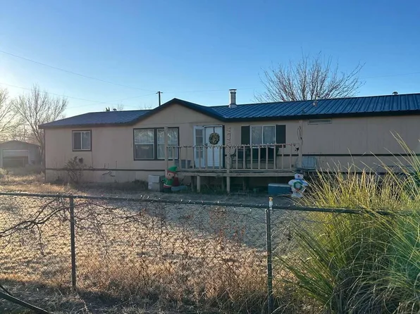 995 Harris Ave, Bosque Farms, NM 87068