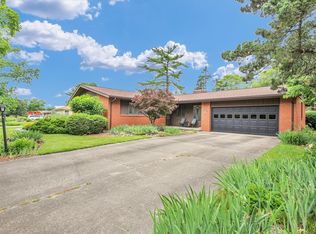 1116 Newbury Rd, Champaign, IL 61821
