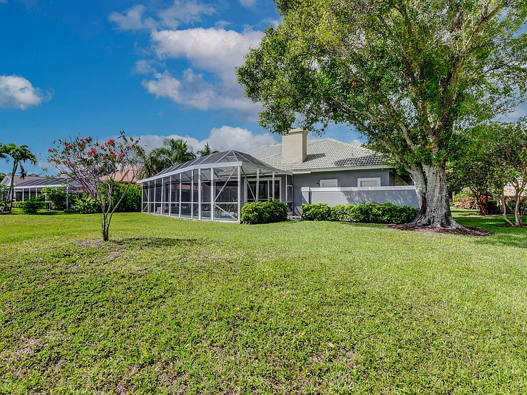 139 Brookhaven Ct — Photo 45
