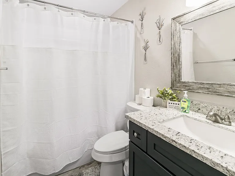 1005 Summer Court Cir #D — Photo 10