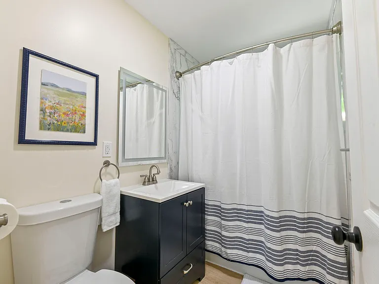 719 Hanshaw Rd — Photo 15