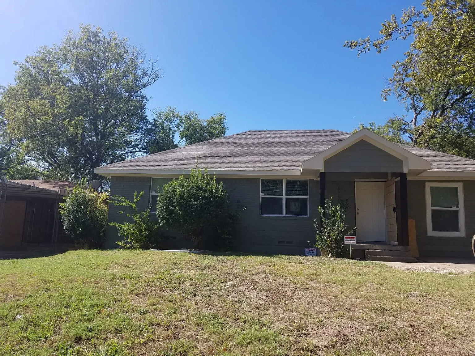 4 bed, 1230 sqft, $1,800 — Photo 2