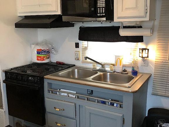 2nd image of 1309 S Teresa St
