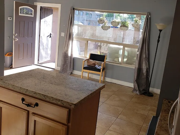 2415 W Hazelwood St #78 — Photo 41