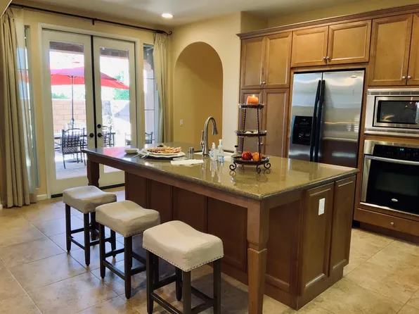 675 Calle Vibrante, Palm Desert, CA 92211