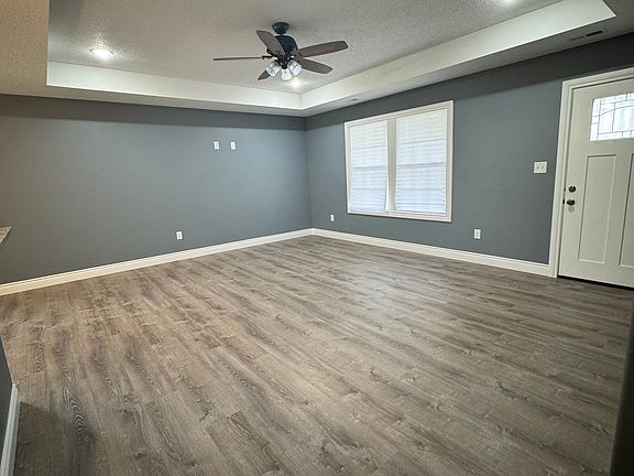 3rd image of 125 Parkview St