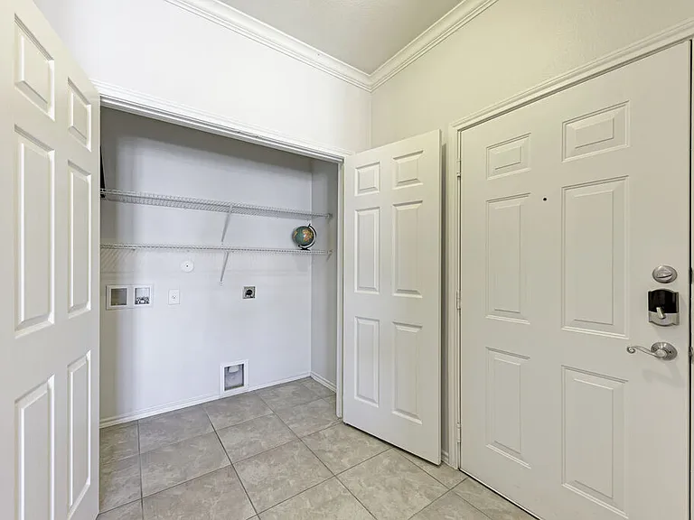 Riverhorse Ranch Apartments II — Photo 13