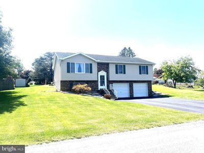 1572 Buttercup Dr, Chambersburg, PA, 17202