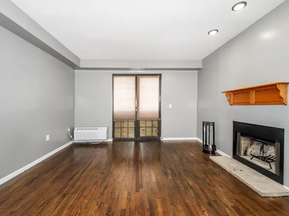 44 Sherman Avenue image 4 of 21