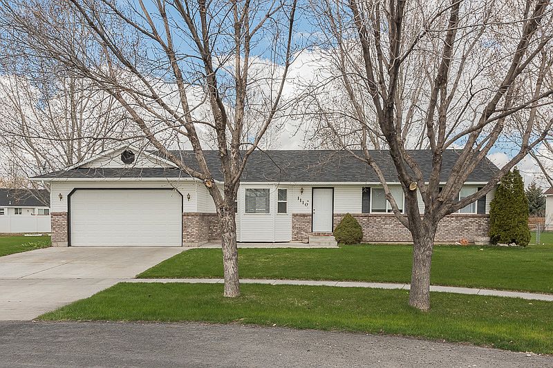 1st image of 1110 S Cobie Ln