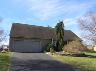 13 Hillside Rd, Manalapan, NJ 07726