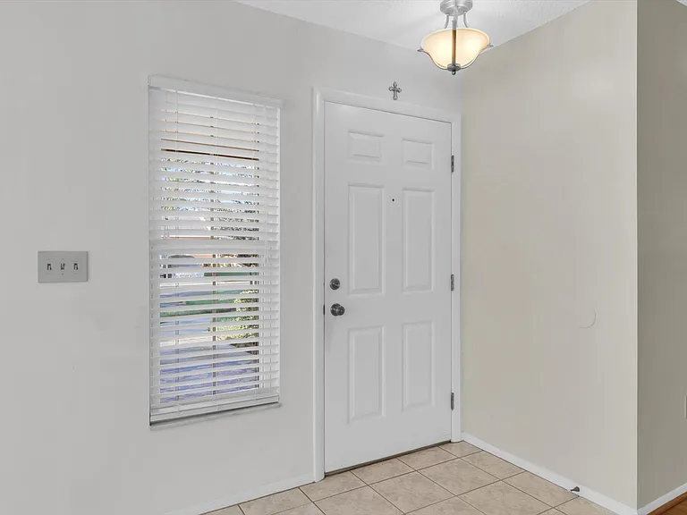 4814 Grist Mill Cir — Photo 4