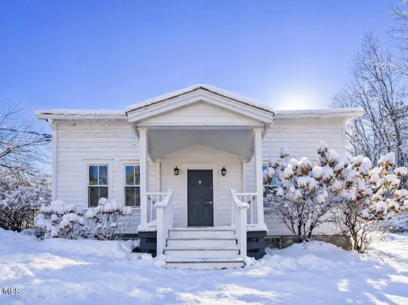 1384 Arnolds Mills Road, Chatham, NY 12075