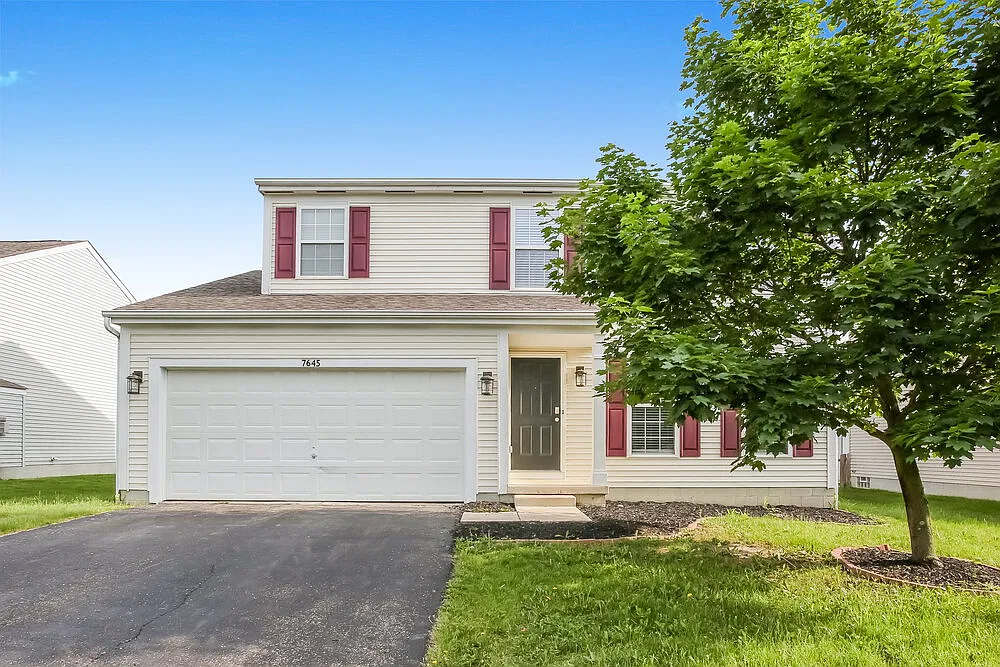 4 bed, 2.5 bath, 1960 sqft, $2,580 — Photo 1