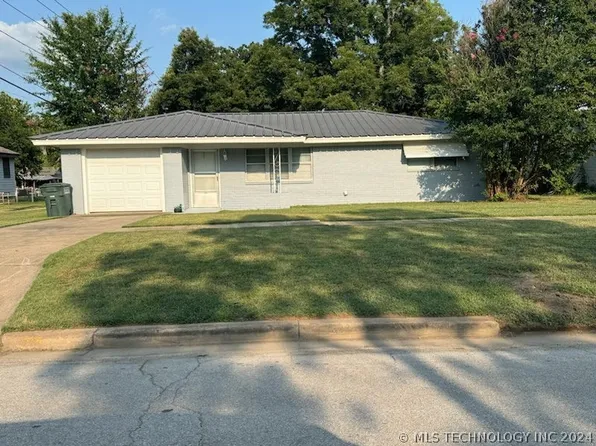 407 S 2nd Ave, Madill, OK 73446
