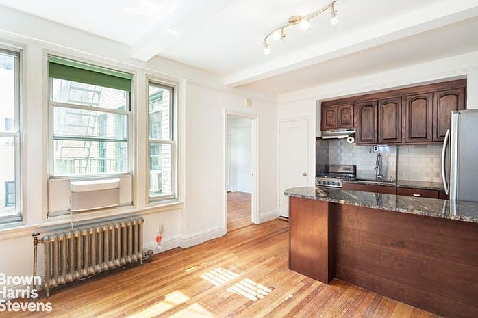 1st image of 325 W 45th St APT 1009