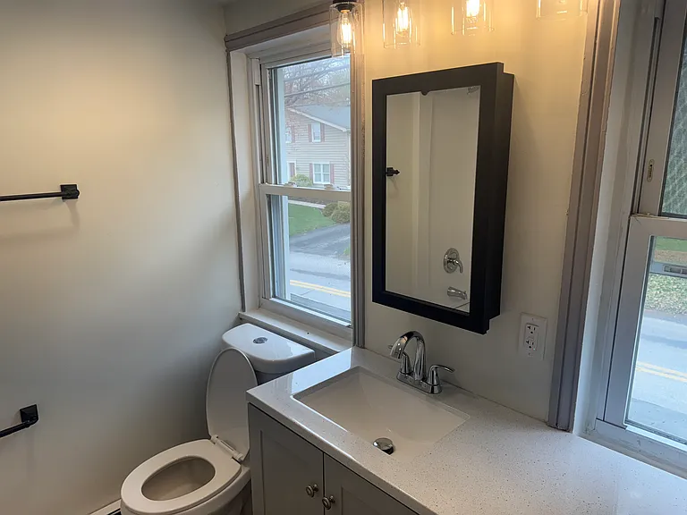 242 Summitville Rd — Photo 17