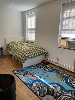 Rented by Bond New York | media 21