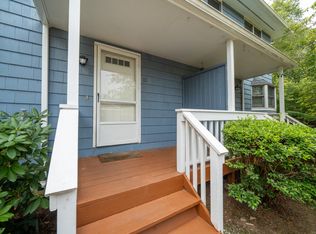 93 Clintonville Rd APT 10, Northford, CT 06472