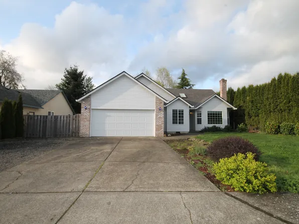315 Melody Ln, Newberg, OR 97132