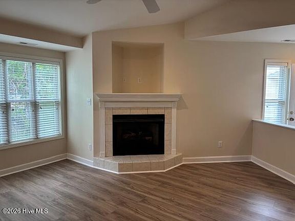 4th image of 424 Commerce Avenue #D