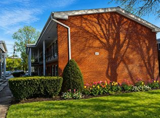 323 N Princeton Ave APT 1, Villa Park, IL 60181