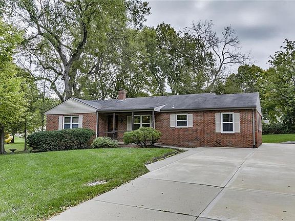 2nd image of 21 Wilson Dr