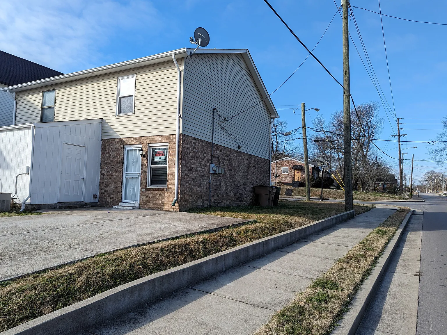 2 bed, 1.5 bath, 960 sqft, $1,700 — Photo 3