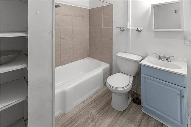 402 Deckbar Ave — Photo 8