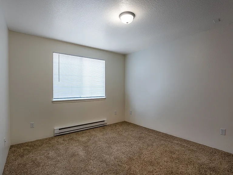 2 bed, 1 bath