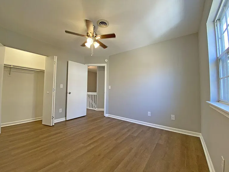 2452 Whitney Ct — Photo 11