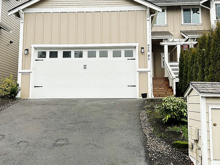 The Unit is Next door to this one.... 2 car garage