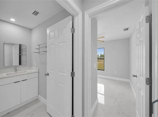 2913 NW 9th Ter, Cape Coral, FL 33993