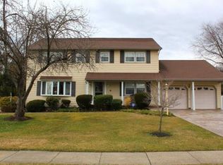 827 Fox Meadow Rd, North Brunswick, NJ 08902