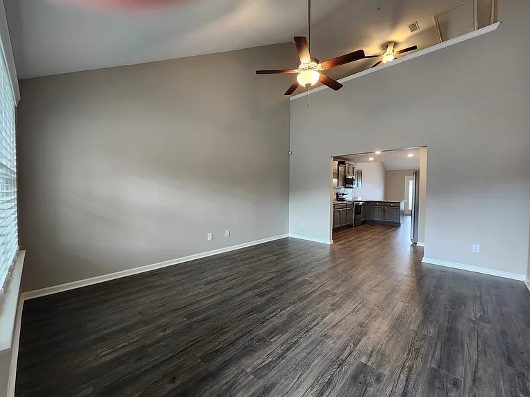 431 Tristan Way — Photo 2