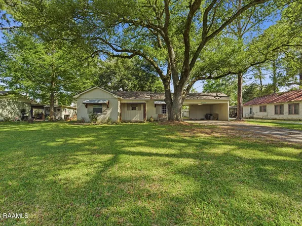 2106 Grand Pointe Ave, Breaux Bridge, LA 70517