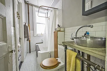 Rented by Level Group