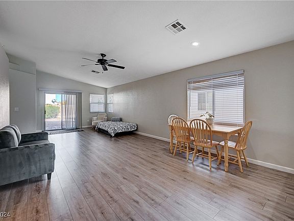 5th image of 3554 Cherbourg Ave