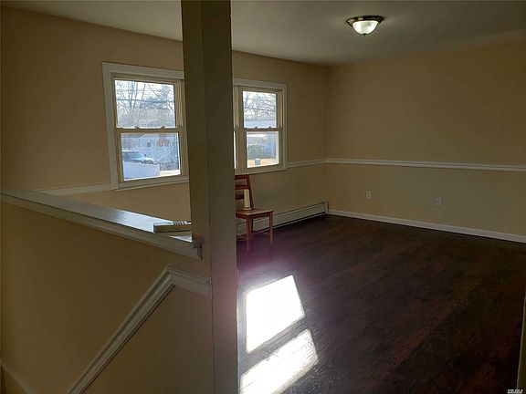 5th image of 47 Robinwood Dr